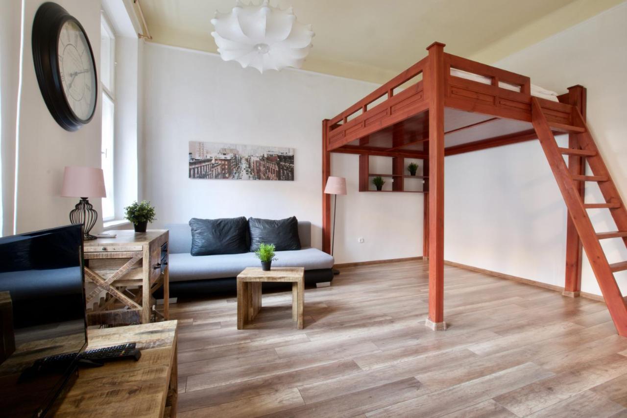 Standard Apartment By Hi5 - Nyugati Square Budapeste Exterior foto